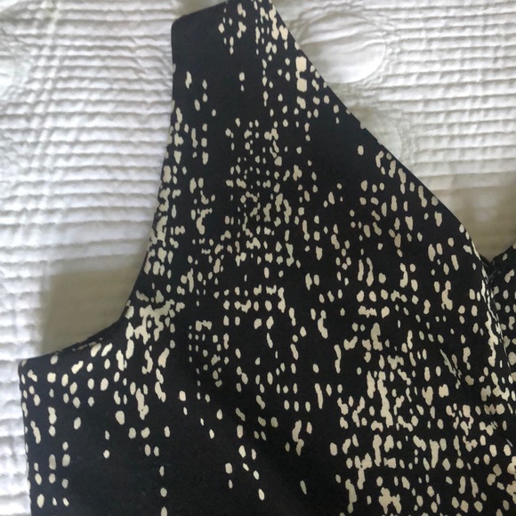 Sleeveless jumpsuit - Picture 8 of 9